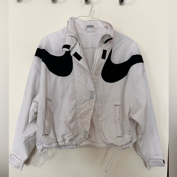Nike Statement Swoosh Jacket White Black Zip Up Windbreaker • Small - Picture 3 of 8